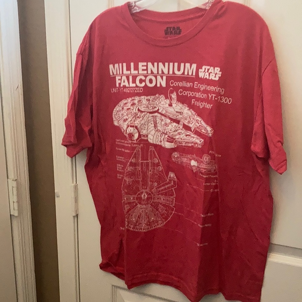 FINAL MARKDOWN Star Wars millennium falcon tee xl